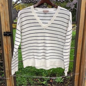 Lilla|P gray and white striped cashmere sweater size XS
